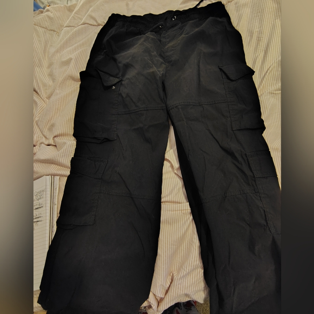 No Boundaries Men's Black Cargo Pants